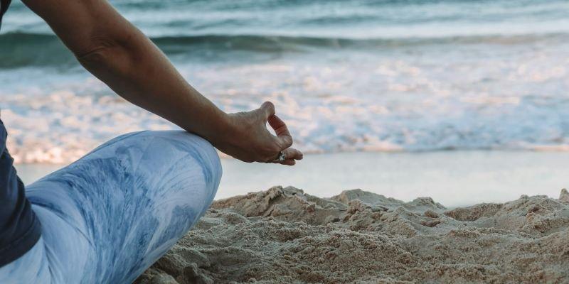 yoga på stranden_webb
